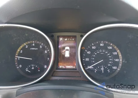 2017 Hyundai Santa Fe Sport 2.4L z USA, uszkodzony, nr VIN 5NMZU3LB5HH027023